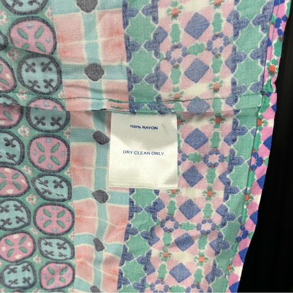 Women’s Southern Tide Blue Pink Geometric Rayon Long Sleeve Boho Blouse XS - Picture 4 of 4